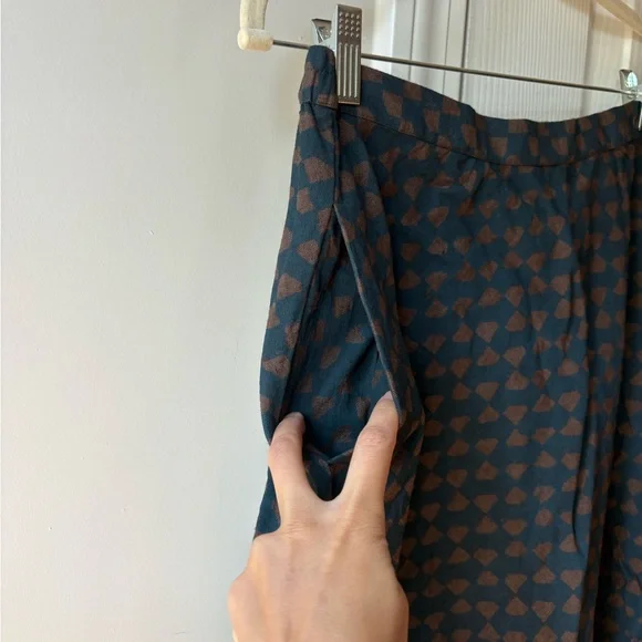 Runaway bicycle skirt - Picture 2 of 5